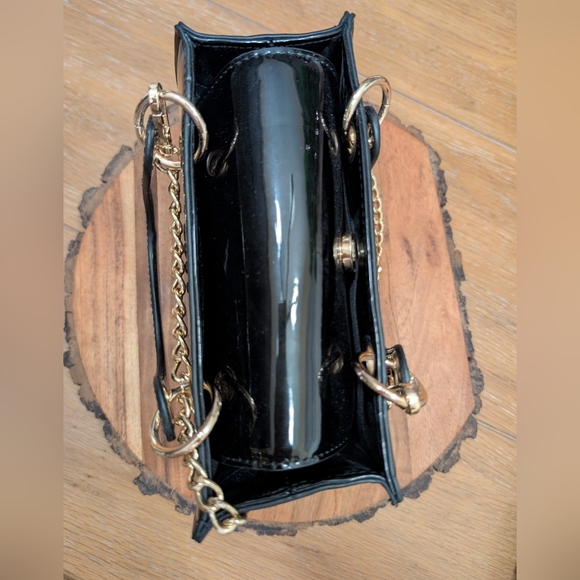 NWOT Faux Patent Leather Elephant Handbag - Picture 4 of 7